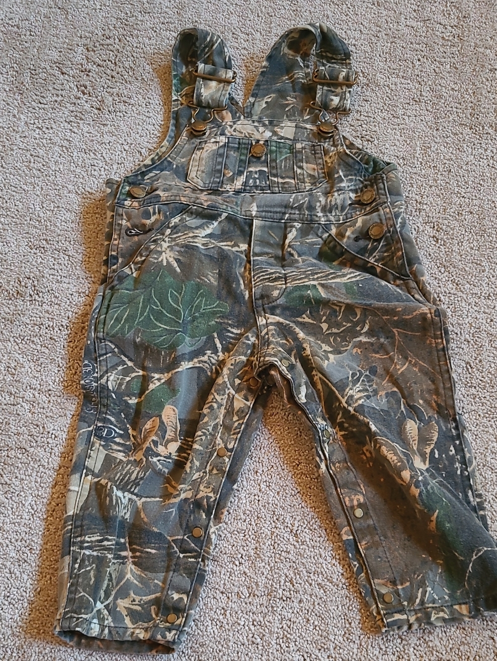 Cabela's Green Camouflage Leaf Print Kids Overalls